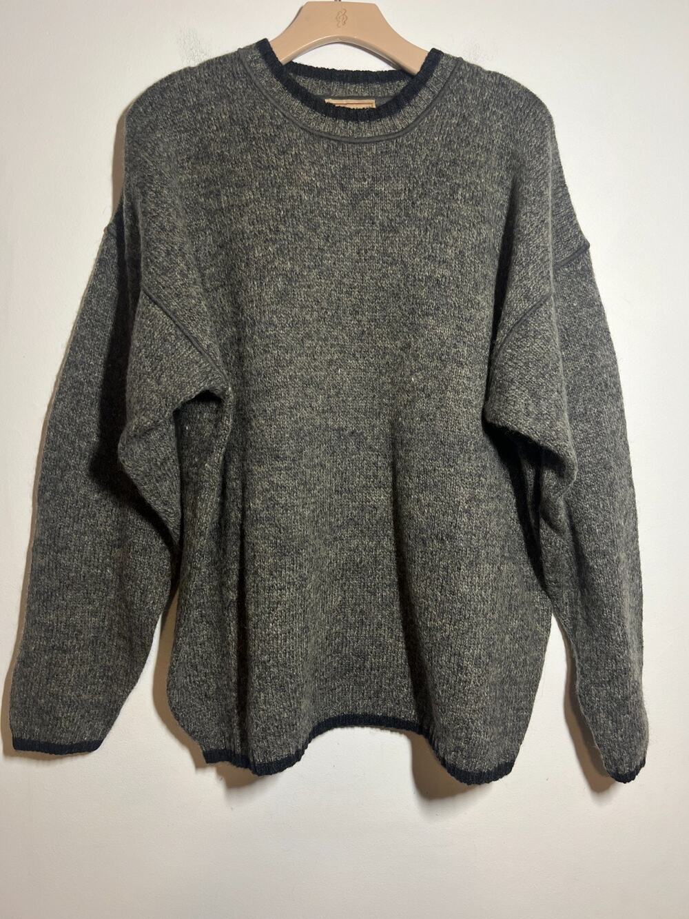 VTG Woolrich Men's EUC Charcoal Mix Gray Wool Crewneck Pullover Sweater XL